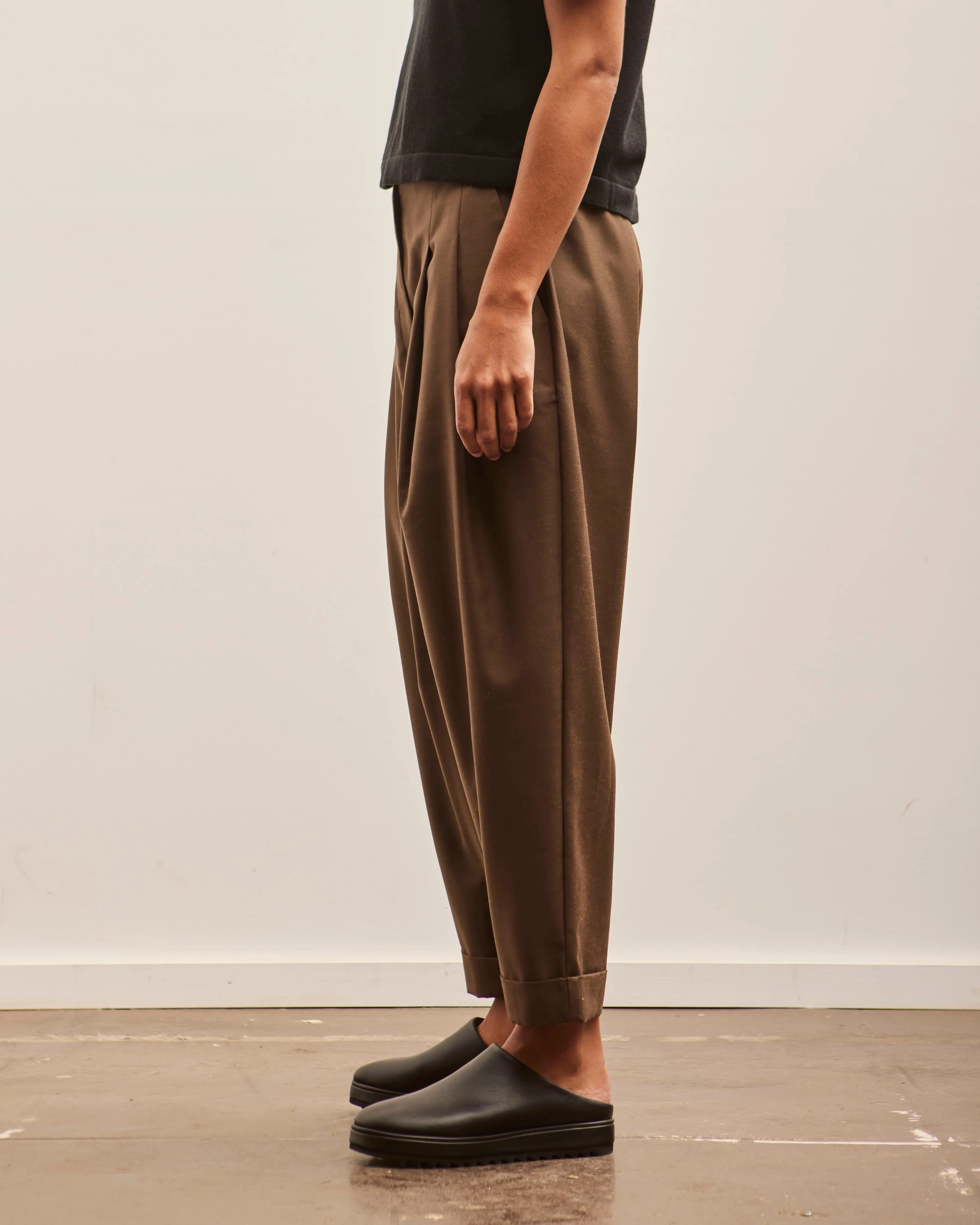Cordera Mohair Tailoring Carrot Pants, Teak