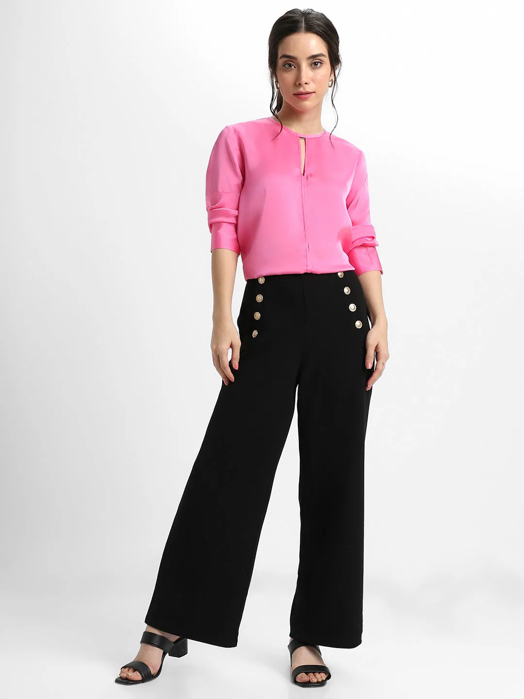 DL Woman Stylised V Neck Regular Fit Solid Pink Top