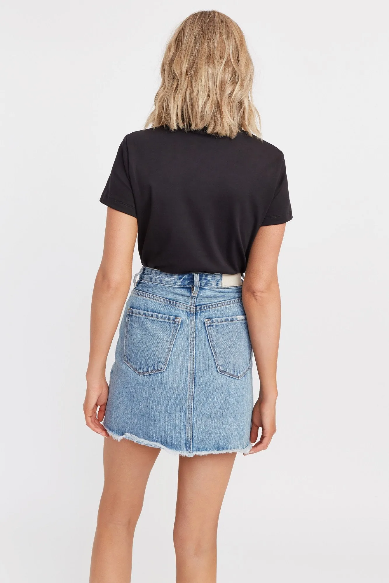 Essential Slim Tee