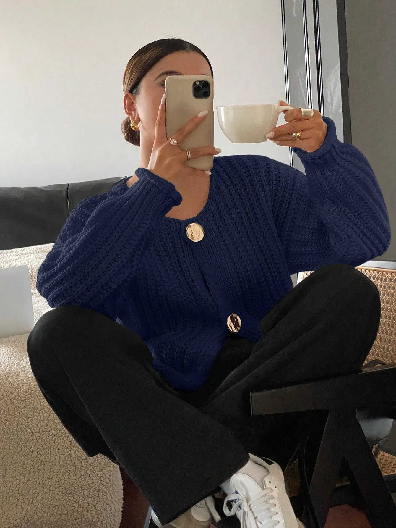 Frenchy Women's Solid Color Front Button Long Sleeve Simple Casual Blouse For Daily Wear