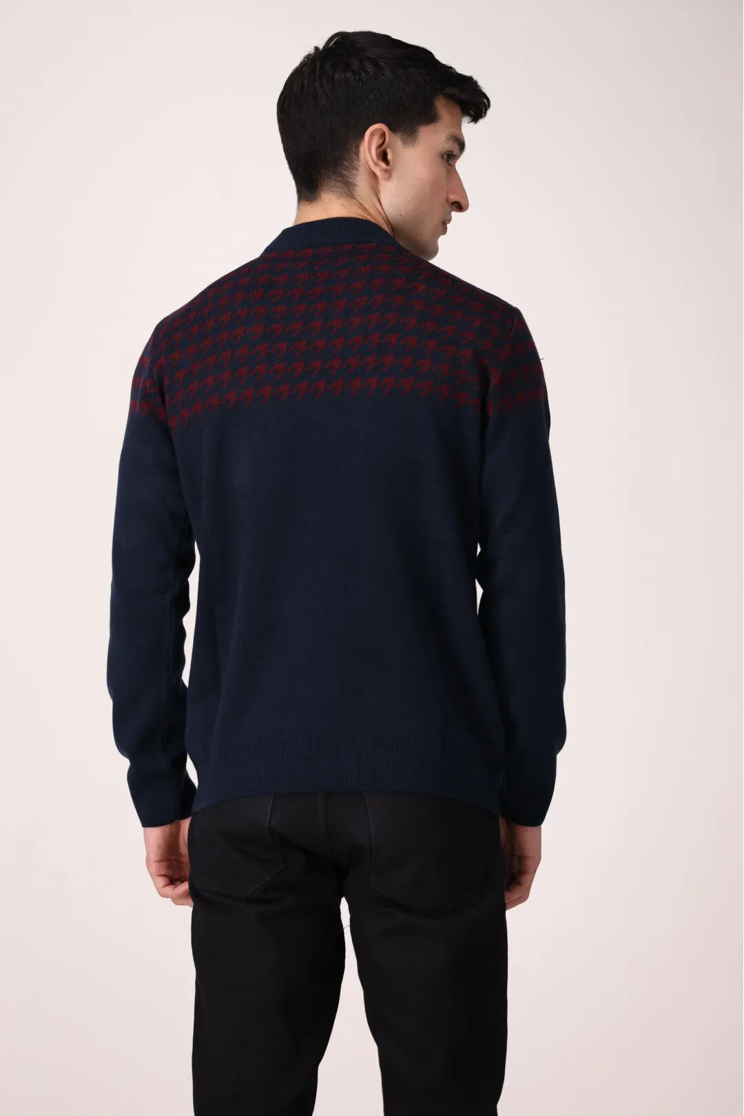 MOCK NECK HOUNDSTOOTH SWEATER