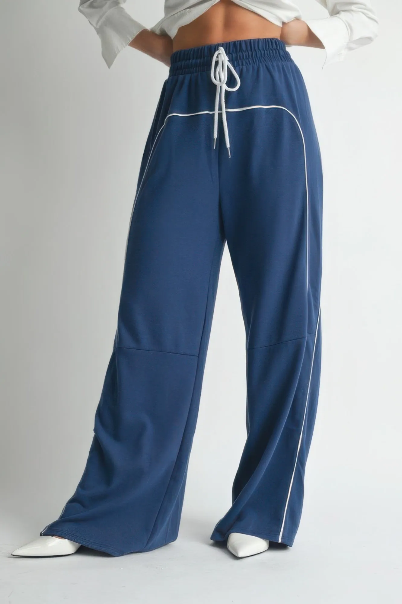 Piping Detail Drawstring Pants