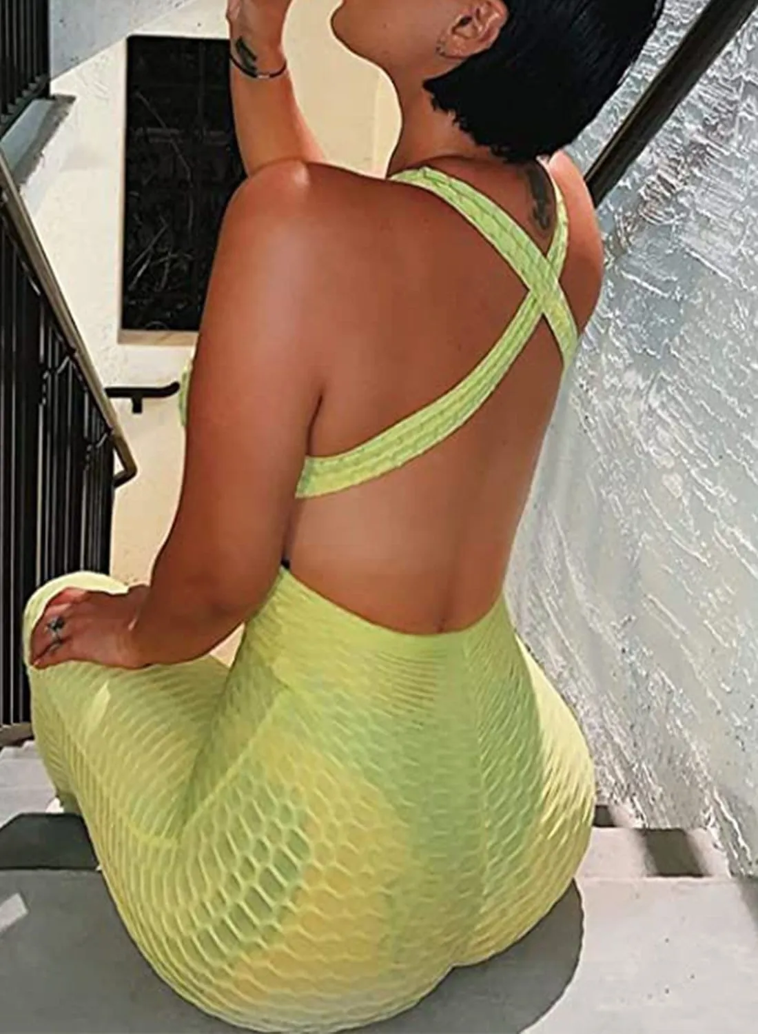 Textured Solid Color Backless Workout Yoga Jumpsuits